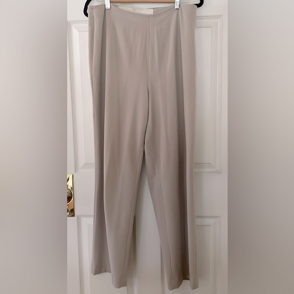 Comfort and style Misses 16 no-waistband pants with stretch, side zipper